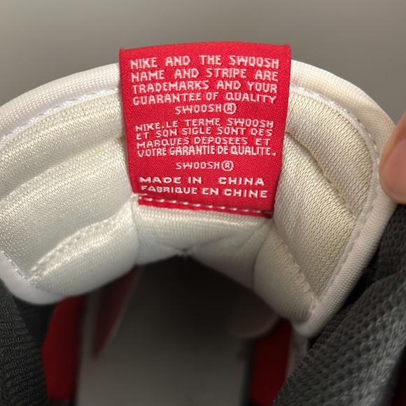 2015 Air Jordan 1 Chicago 8.5 - Picture 6 of 6
